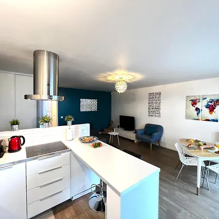 Appartement Paris La-defense - U Arena - 2 Bedrooms - Parking, Terrace & Wifi