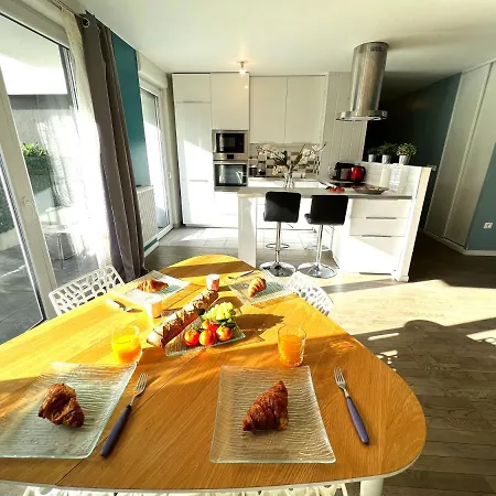 Paris La-defense - U Arena - 2 Bedrooms - Parking, Terrace & Wifi * Nanterre
