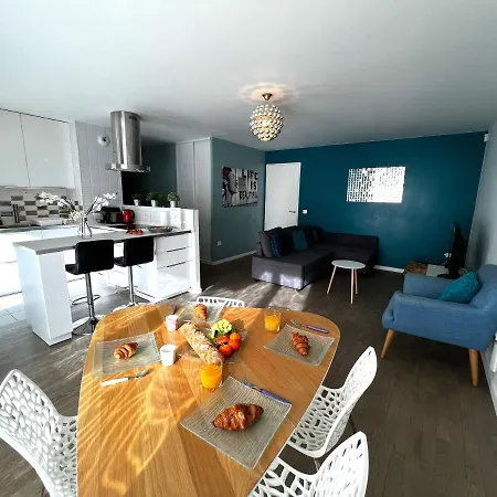 Daire Paris Champs-Elysees-2 Bedrooms-Parking-Wifi *