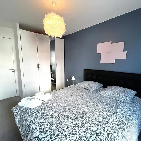 Paris La-defense - U Arena - 2 Bedrooms - Parking, Terrace & Wifi