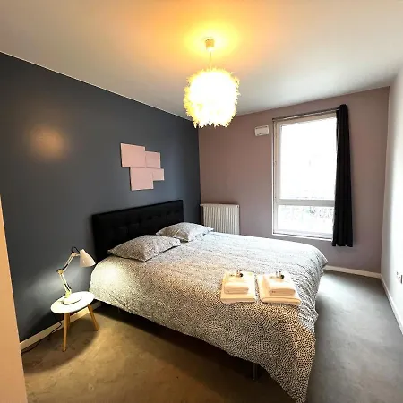 Apartment Paris La-defense - U Arena - 2 Bedrooms - Parking, Terrace & Wifi Nanterre